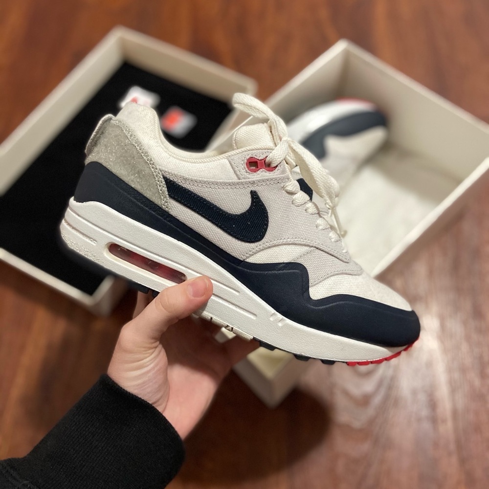 Nike Air Max One Patch